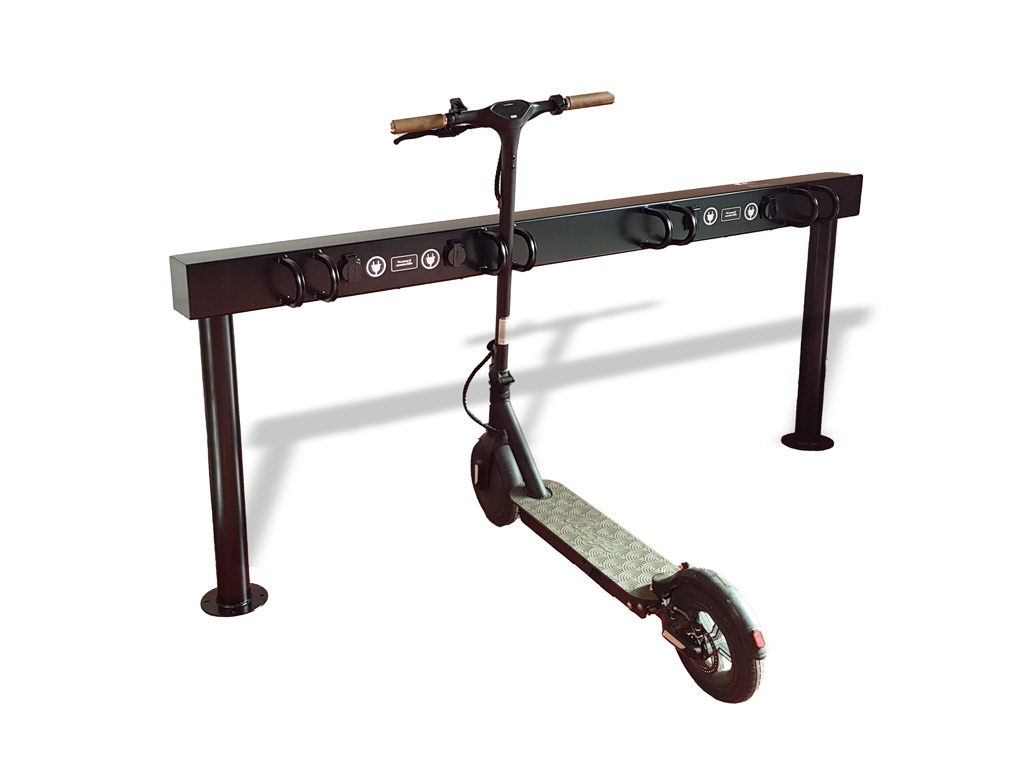 stazione ricarica monopattini ad energia elettrica e bike