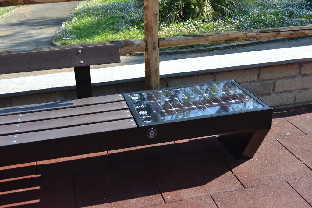 Viva Smart Panchina Intelligente Parco Dettaglio